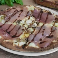 Photo de la pizza La Colombe